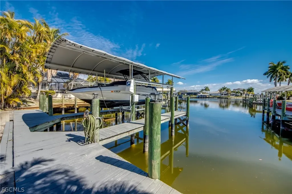 5237 SW 24th Avenue Cape Coral FL 33914