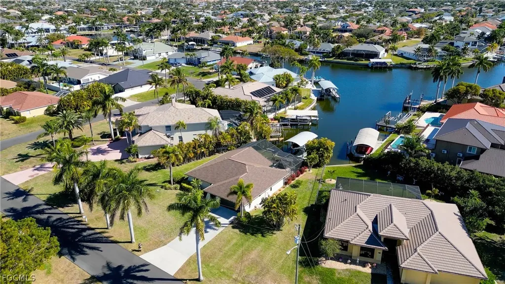 5237 SW 24th Avenue Cape Coral FL 33914