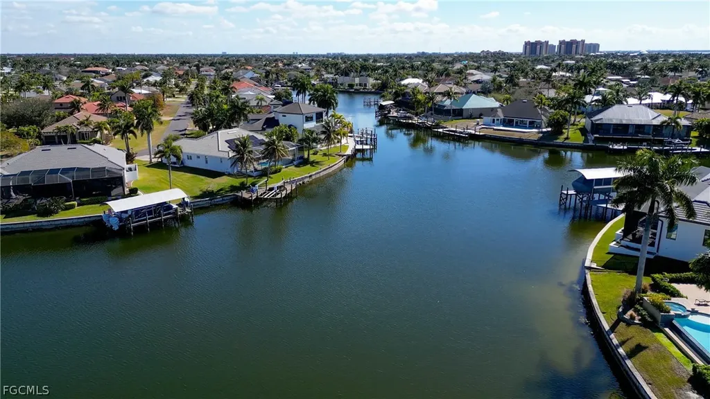 5237 SW 24th Avenue Cape Coral FL 33914