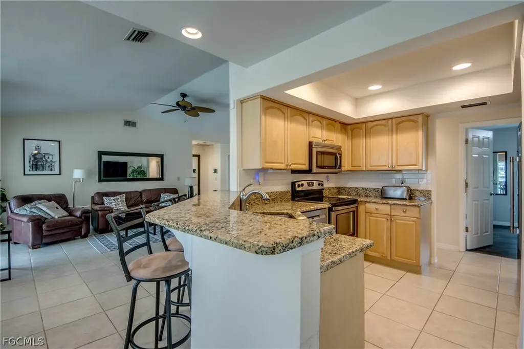 5237 SW 24th Avenue Cape Coral FL 33914