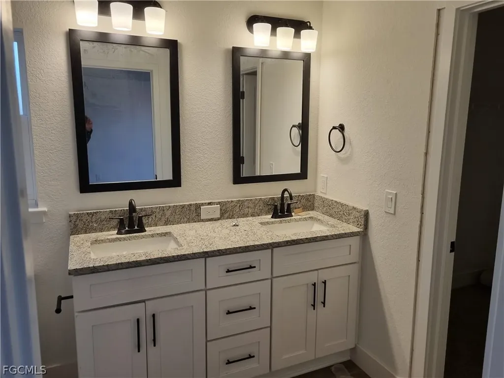 2238 NW 2nd Street Cape Coral FL 33993