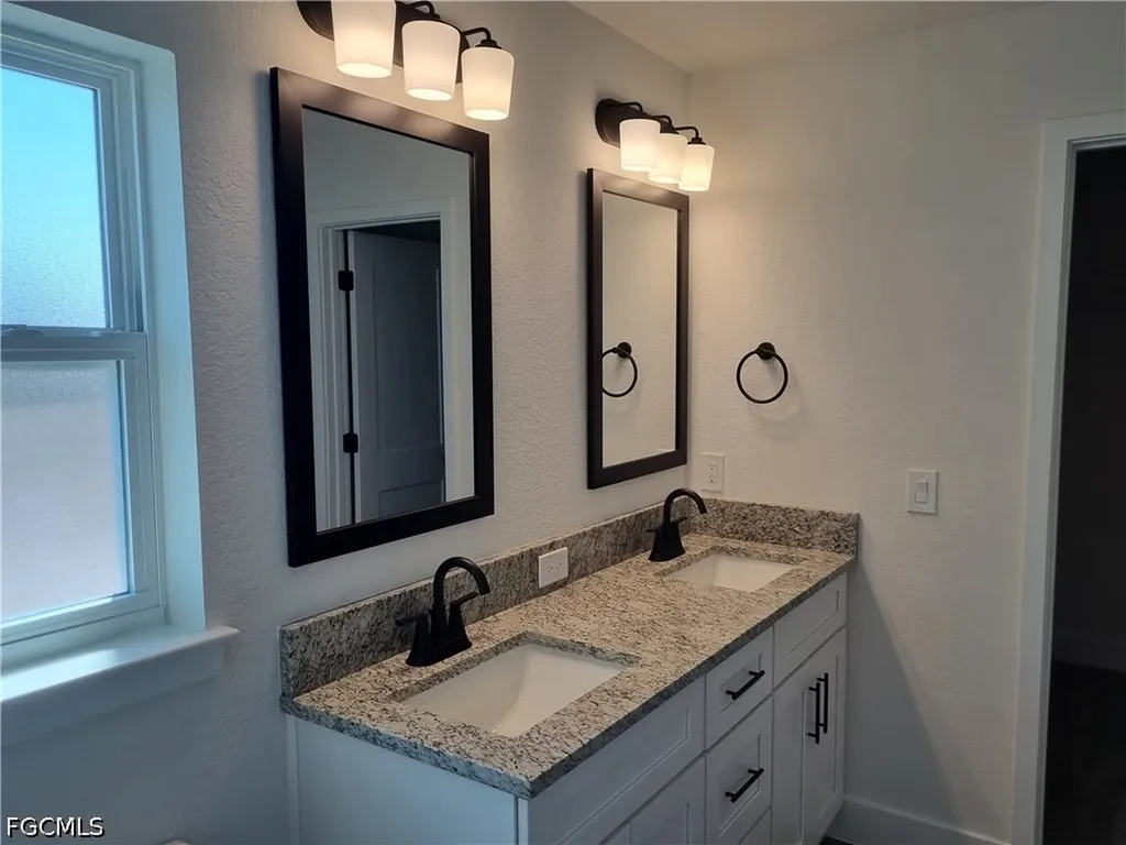 2238 NW 2nd Street Cape Coral FL 33993
