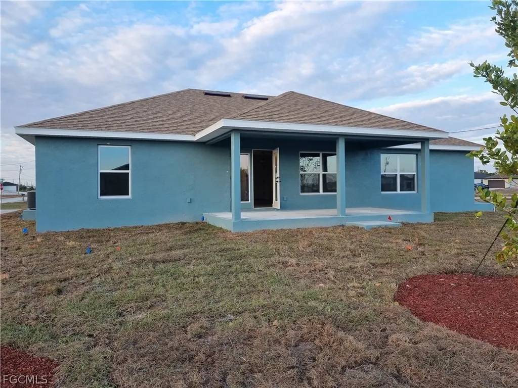 2238 NW 2nd Street Cape Coral FL 33993
