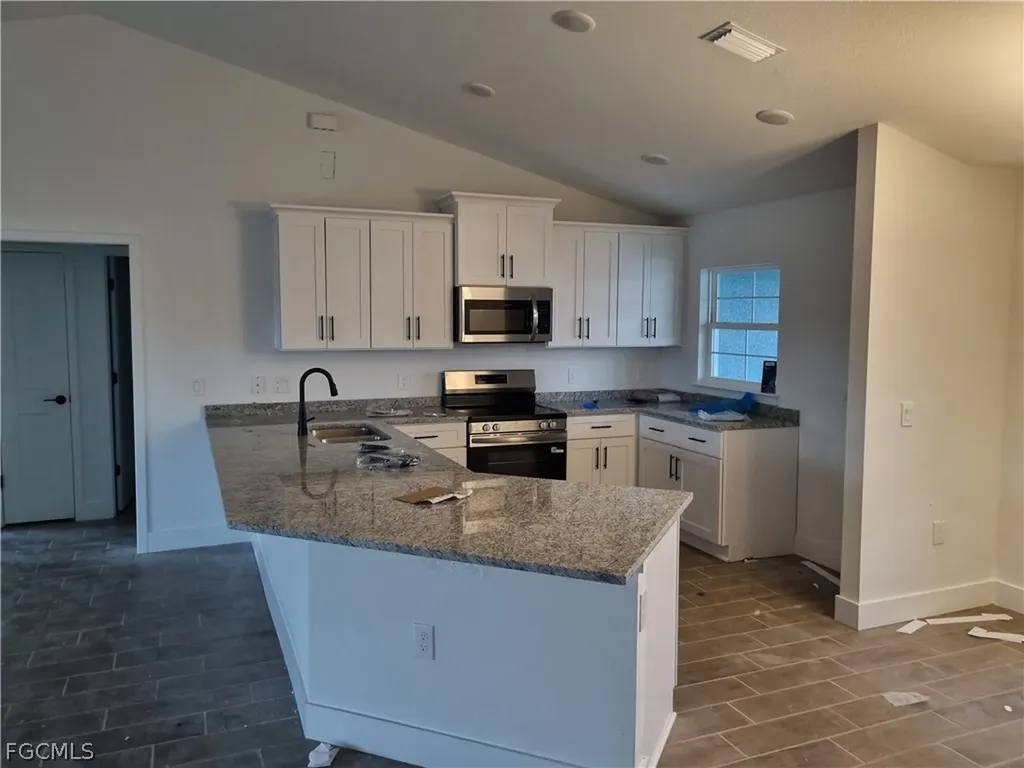 2238 NW 2nd Street Cape Coral FL 33993