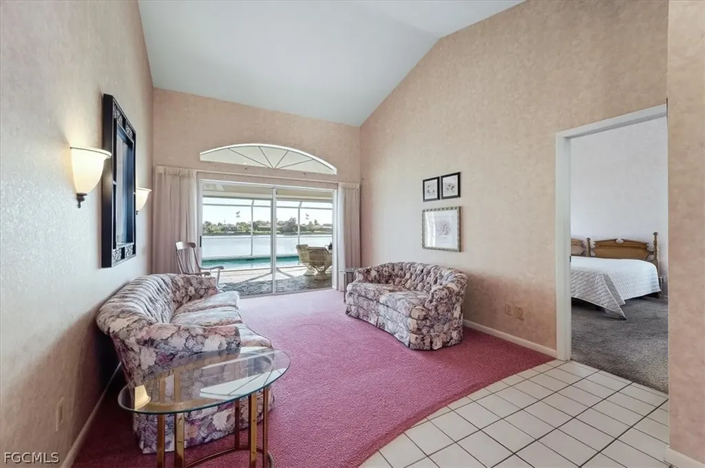 1120 SE 1st Terrace Cape Coral FL 33990