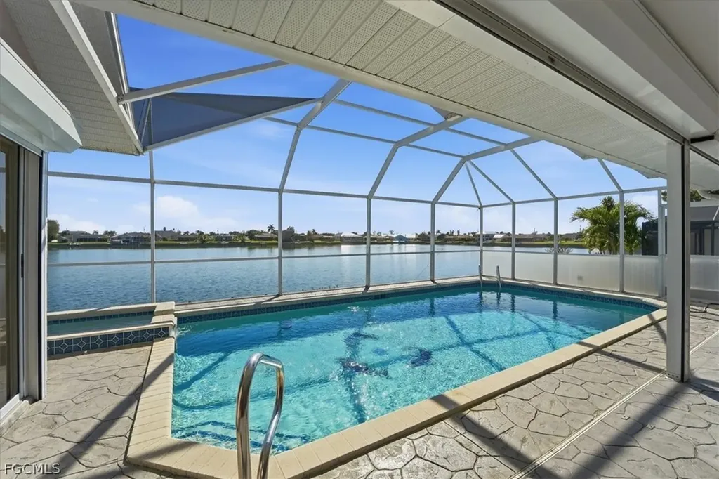1120 SE 1st Terrace Cape Coral FL 33990