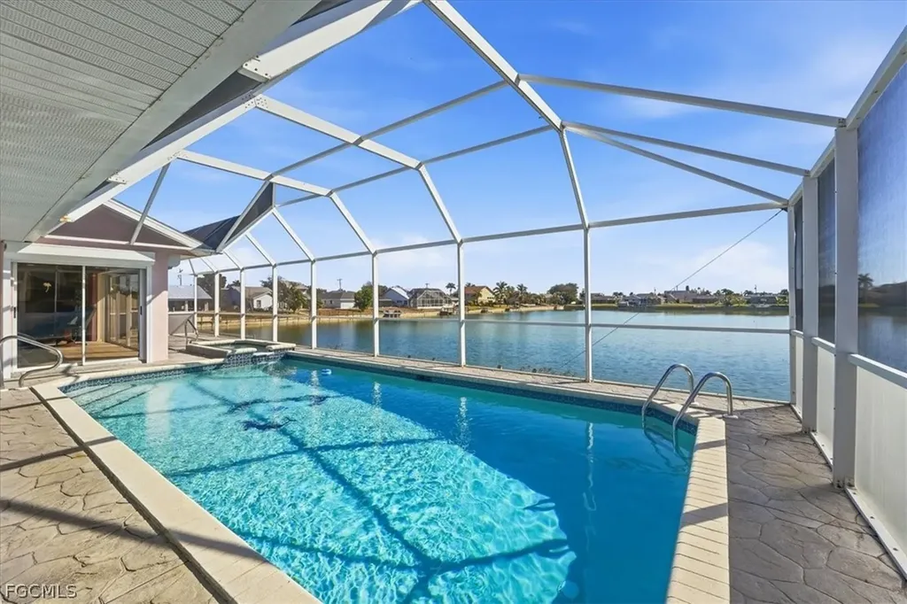 1120 SE 1st Terrace Cape Coral FL 33990