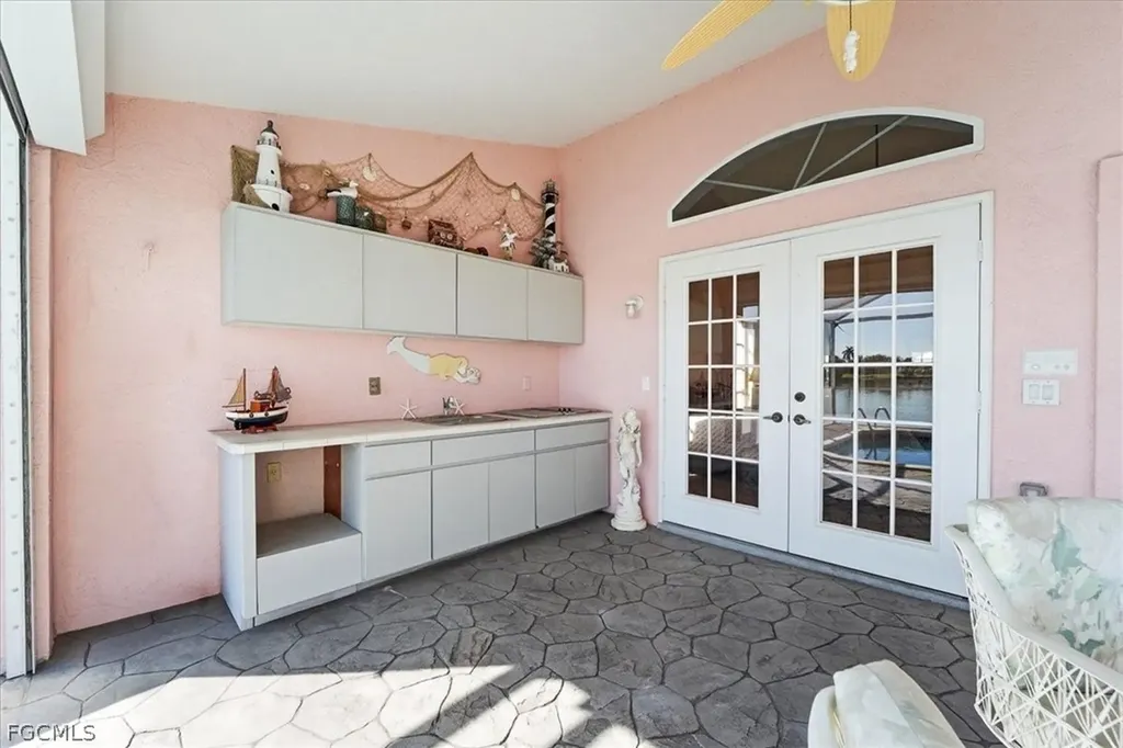1120 SE 1st Terrace Cape Coral FL 33990
