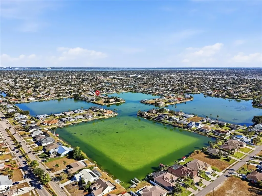 1120 SE 1st Terrace Cape Coral FL 33990