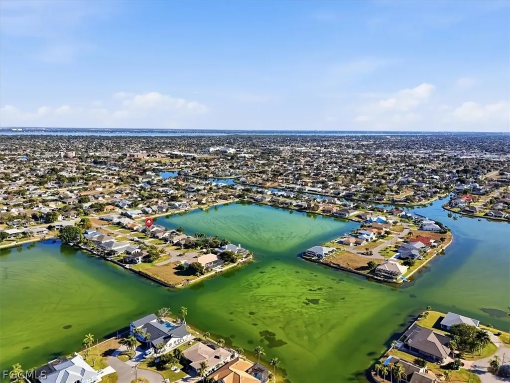 1120 SE 1st Terrace Cape Coral FL 33990