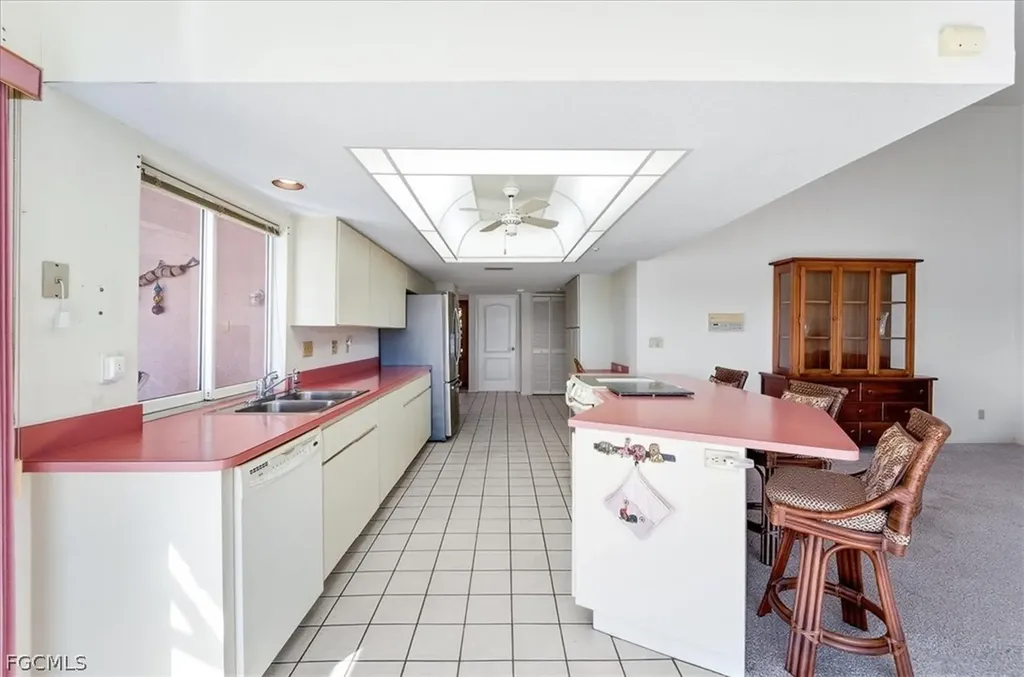 1120 SE 1st Terrace Cape Coral FL 33990