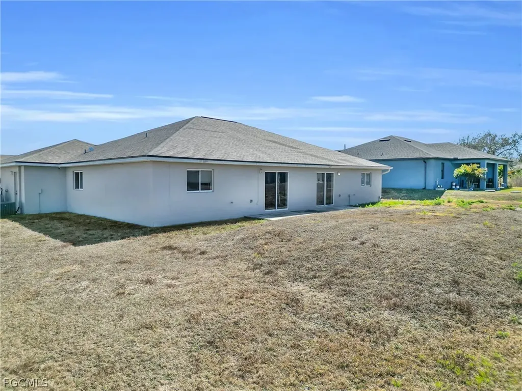 2400/2402 Paul Avenue S Lehigh Acres FL 33973