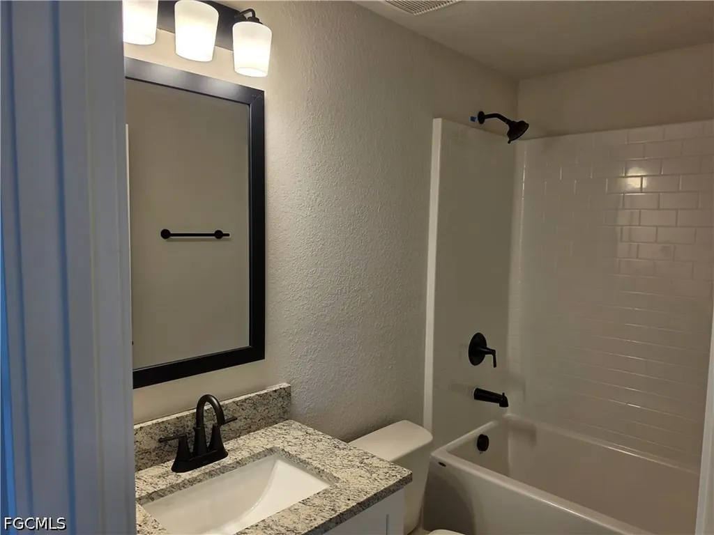 1001 NE 5th Avenue Cape Coral FL 33909
