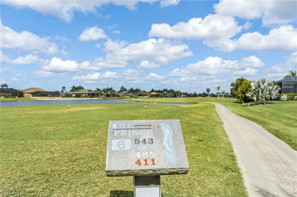 11883 King James Court Cape Coral FL 33991