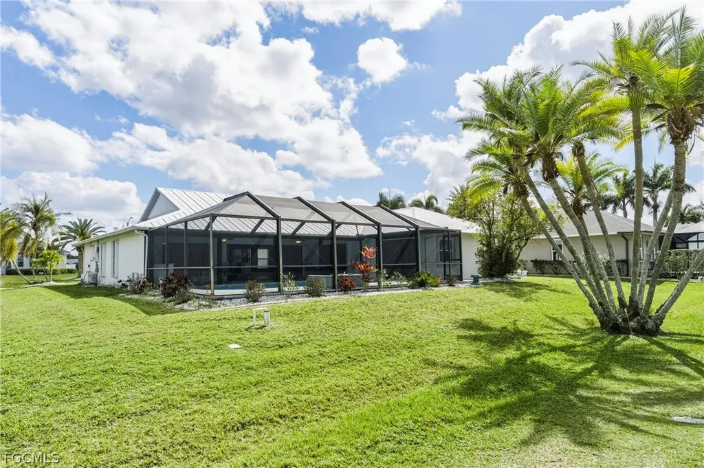 11883 King James Court Cape Coral FL 33991