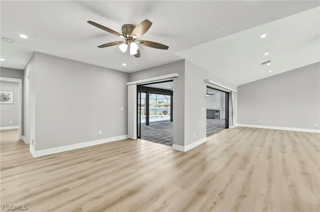 11883 King James Court Cape Coral FL 33991