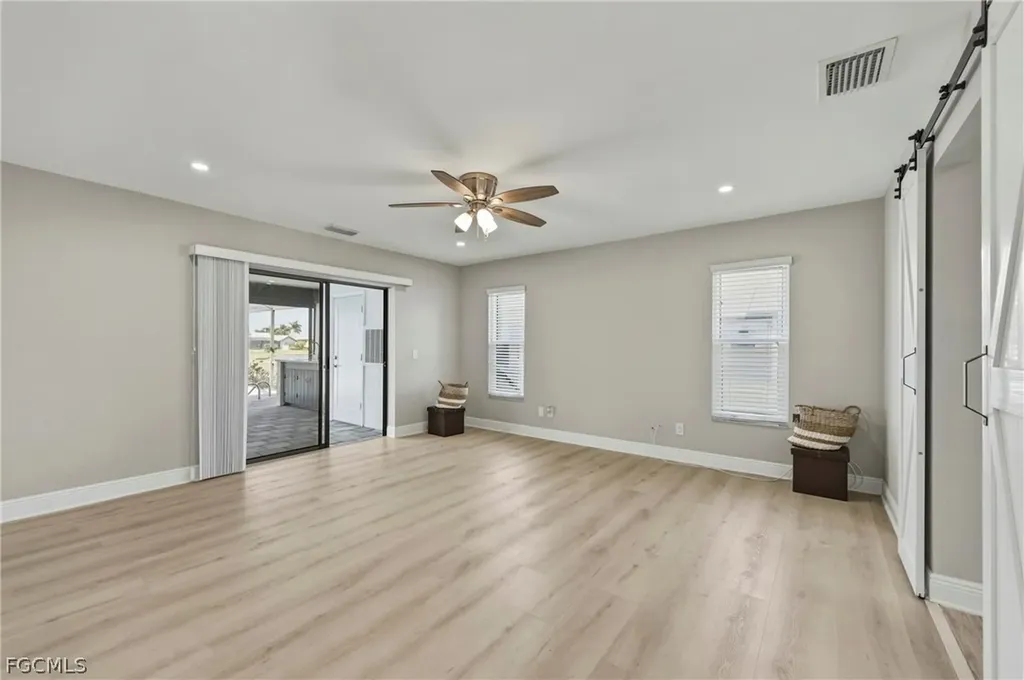 11883 King James Court Cape Coral FL 33991
