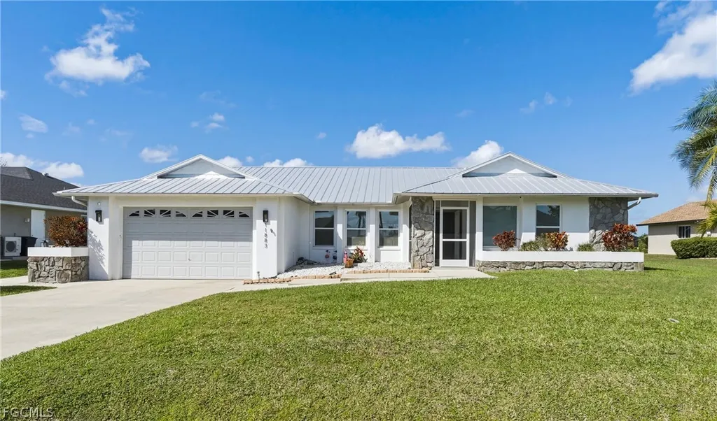 11883 King James Court Cape Coral FL 33991