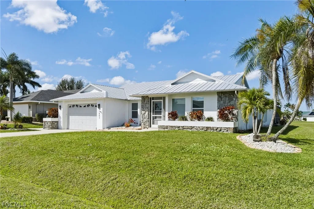 11883 King James Court Cape Coral FL 33991