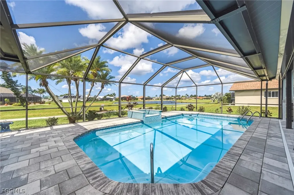 11883 King James Court Cape Coral FL 33991