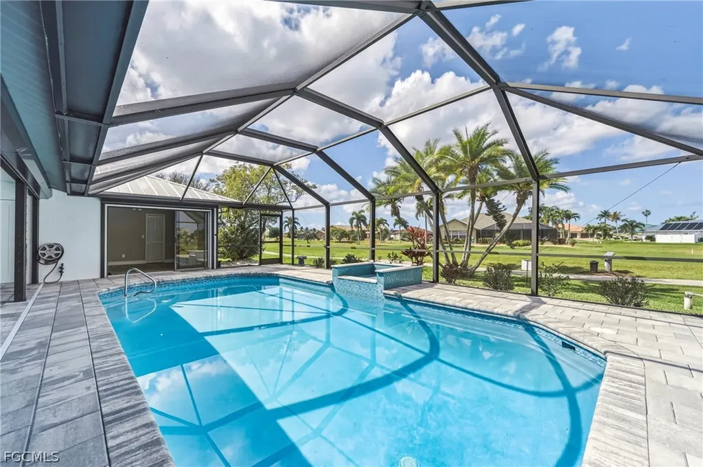 11883 King James Court Cape Coral FL 33991