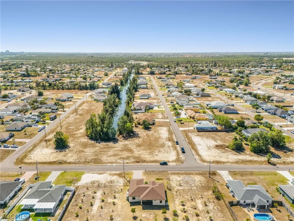 2101 NE 36th Terrace Cape Coral FL 33909