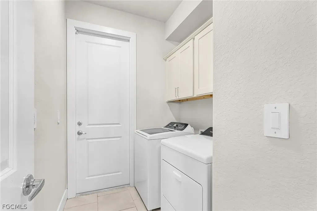 2101 NE 36th Terrace Cape Coral FL 33909