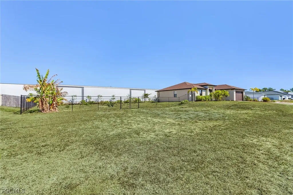 2101 NE 36th Terrace Cape Coral FL 33909