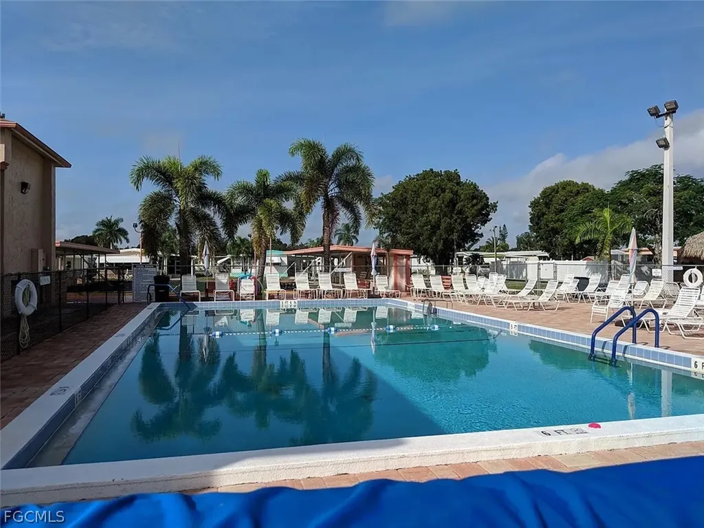 47 Poinsettia Drive Fort Myers FL 33905