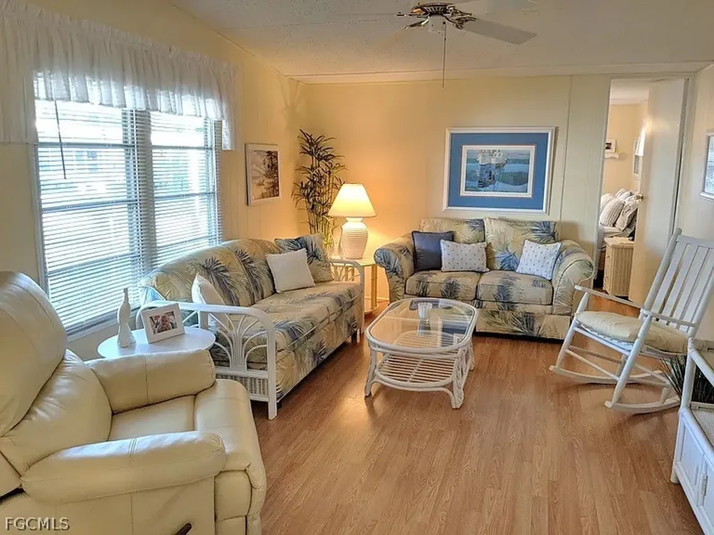 47 Poinsettia Drive Fort Myers FL 33905