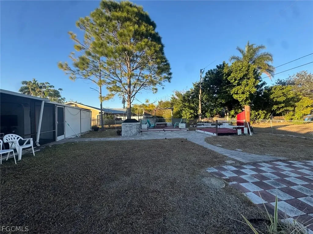 2202 Parkview Drive Fort Myers FL 33905