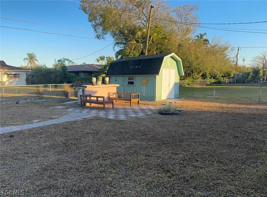 2202 Parkview Drive Fort Myers FL 33905