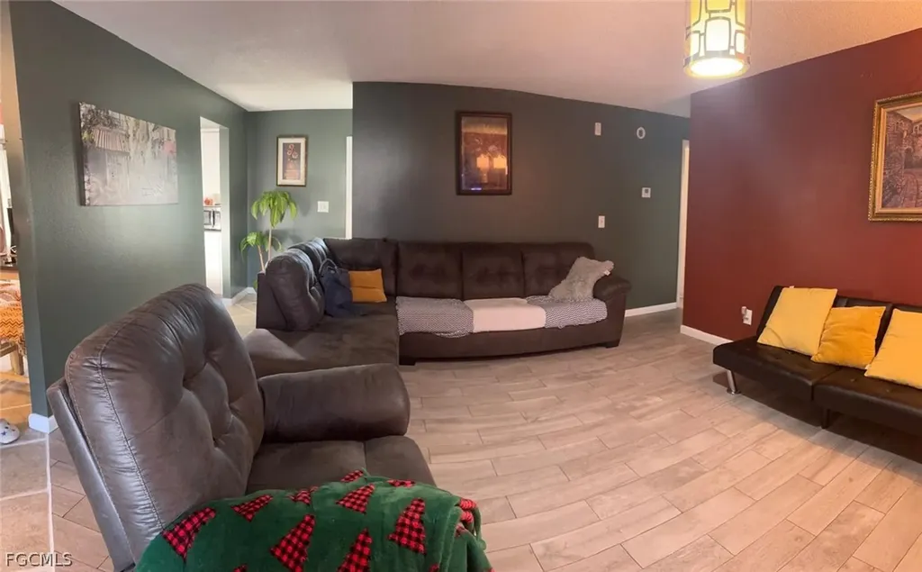 2202 Parkview Drive Fort Myers FL 33905