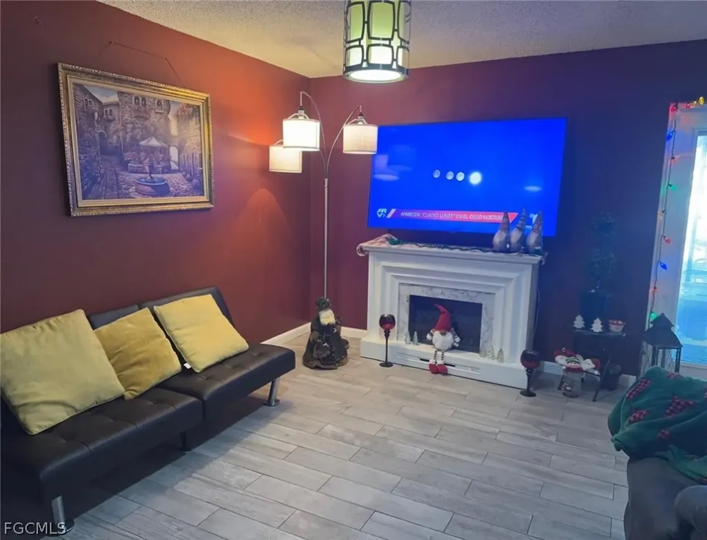 2202 Parkview Drive Fort Myers FL 33905
