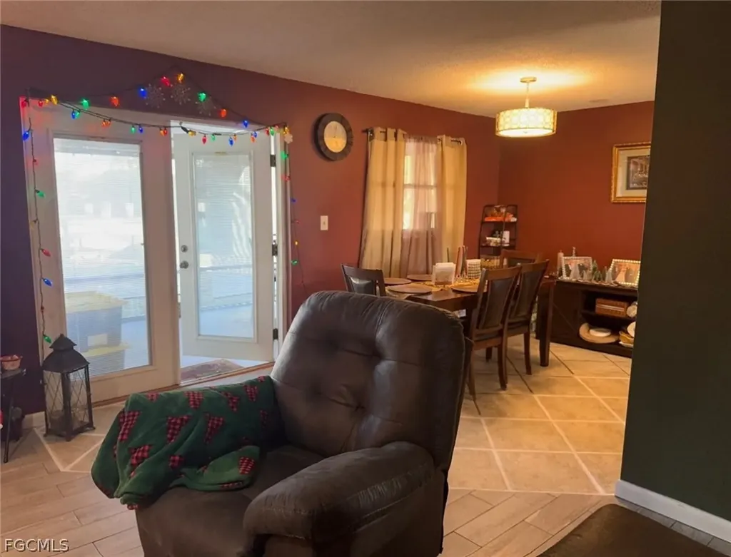 2202 Parkview Drive Fort Myers FL 33905
