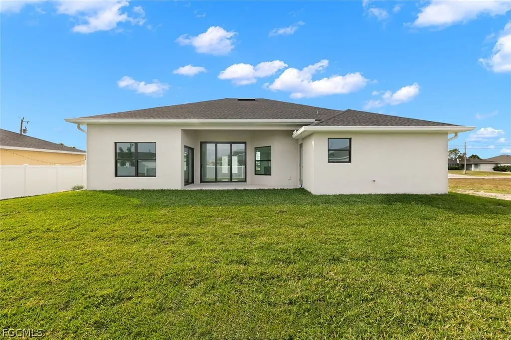 1413 NE 15th Terrace Cape Coral FL 33909