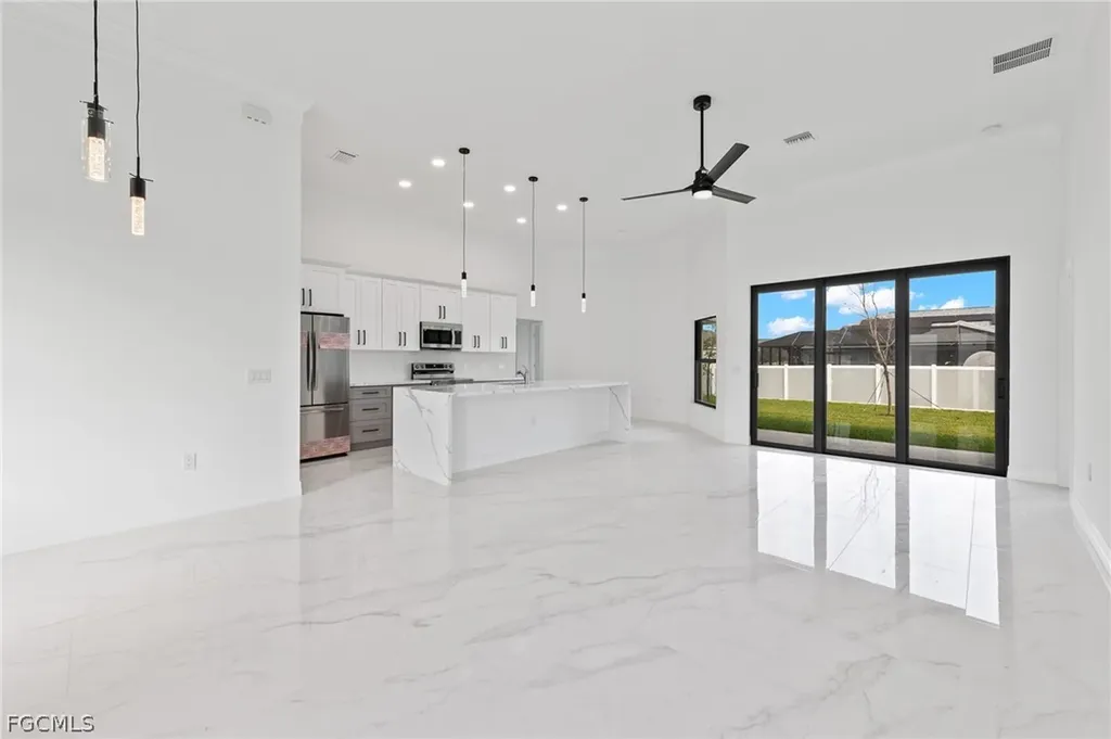 1413 NE 15th Terrace Cape Coral FL 33909