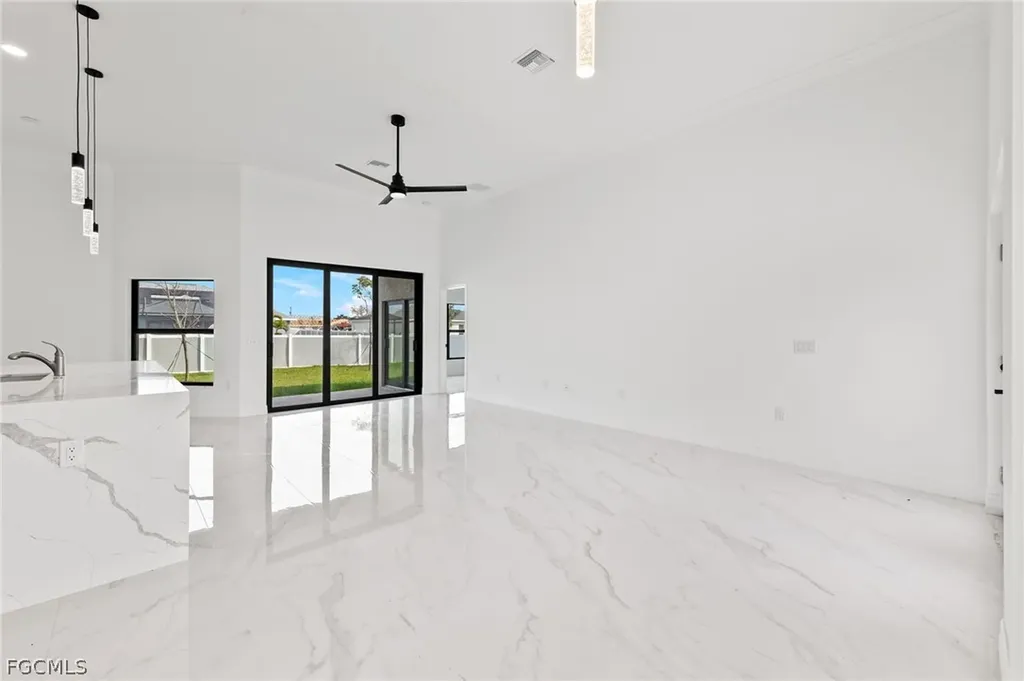 1413 NE 15th Terrace Cape Coral FL 33909