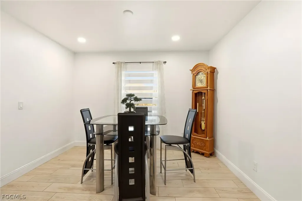 1901 SW 14th Street Cape Coral FL 33991
