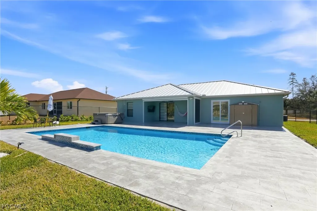 1901 SW 14th Street Cape Coral FL 33991