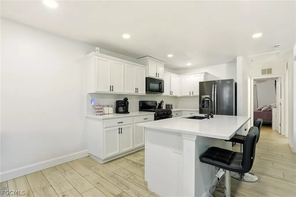 1901 SW 14th Street Cape Coral FL 33991