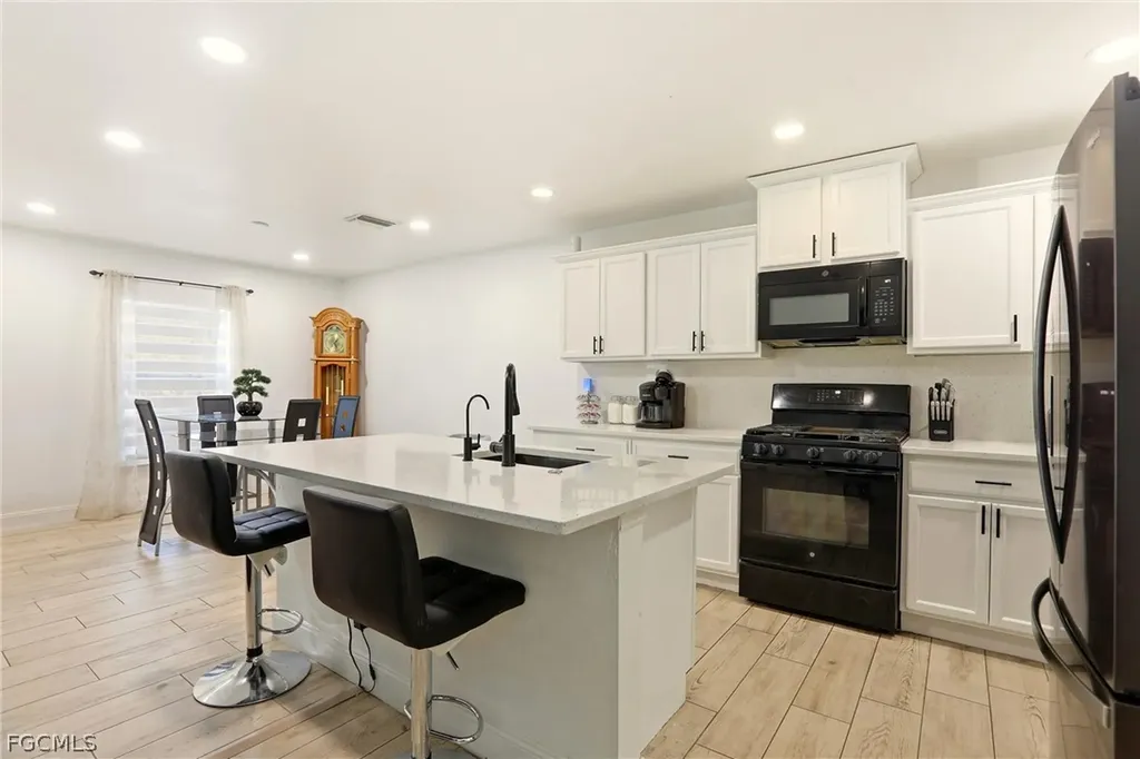 1901 SW 14th Street Cape Coral FL 33991