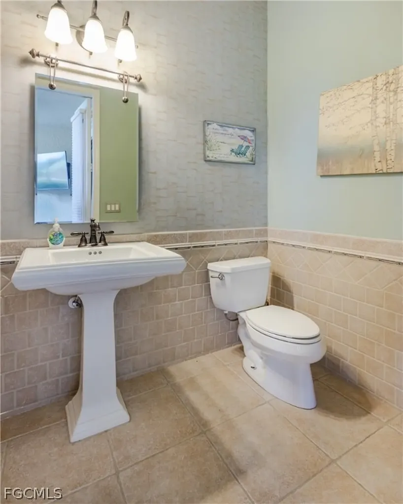 16001 Herons View Drive Alva FL 33920