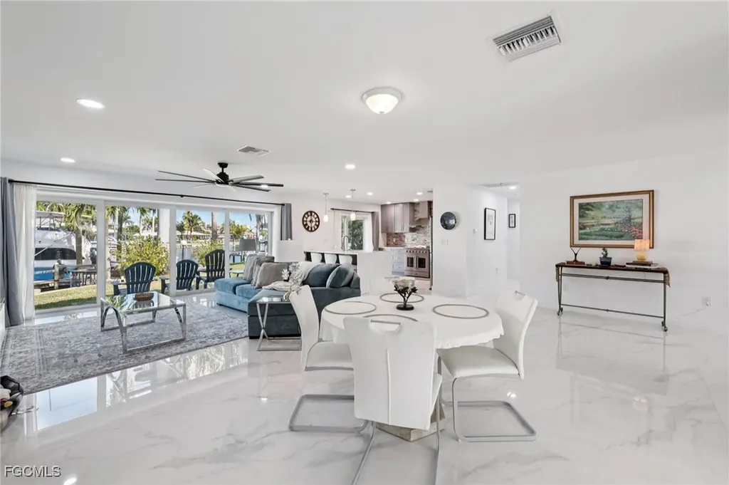 1819 SE 43rd Street Cape Coral FL 33904