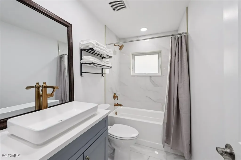 1819 SE 43rd Street Cape Coral FL 33904