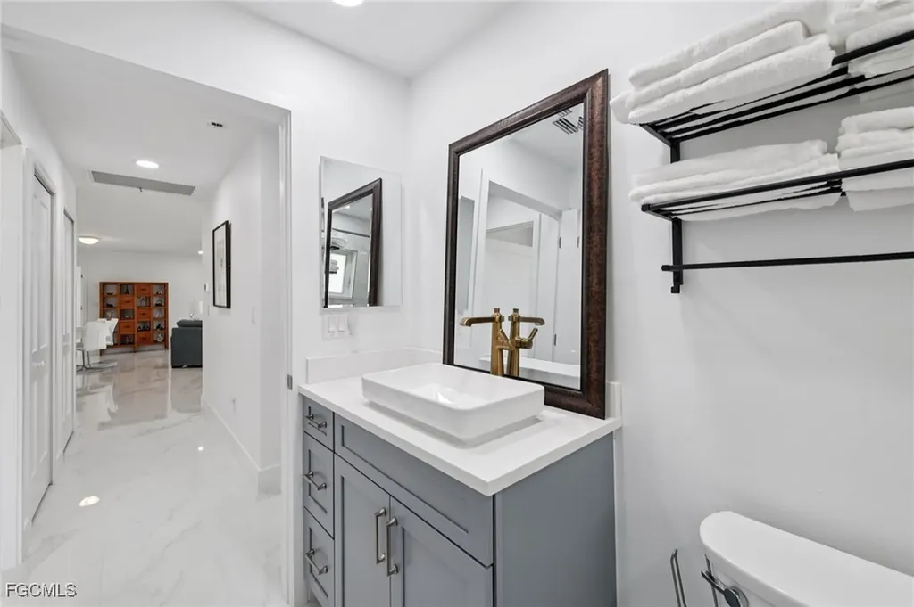 1819 SE 43rd Street Cape Coral FL 33904