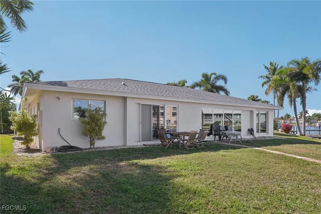 1819 SE 43rd Street Cape Coral FL 33904