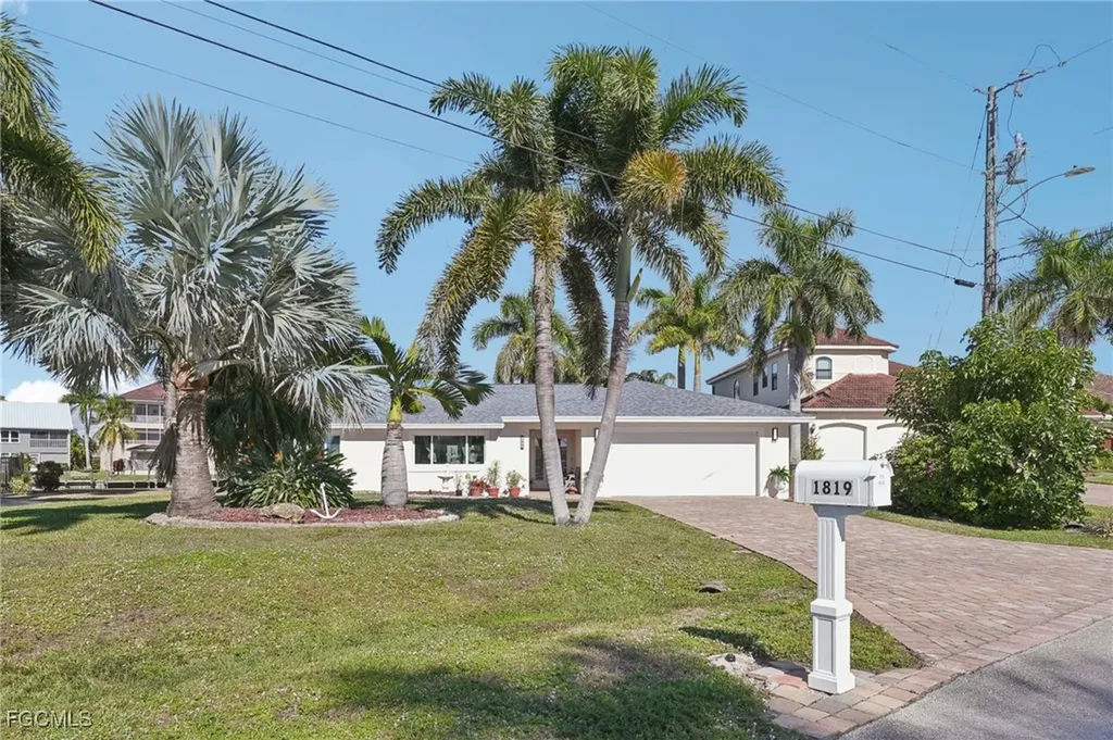 1819 SE 43rd Street Cape Coral FL 33904