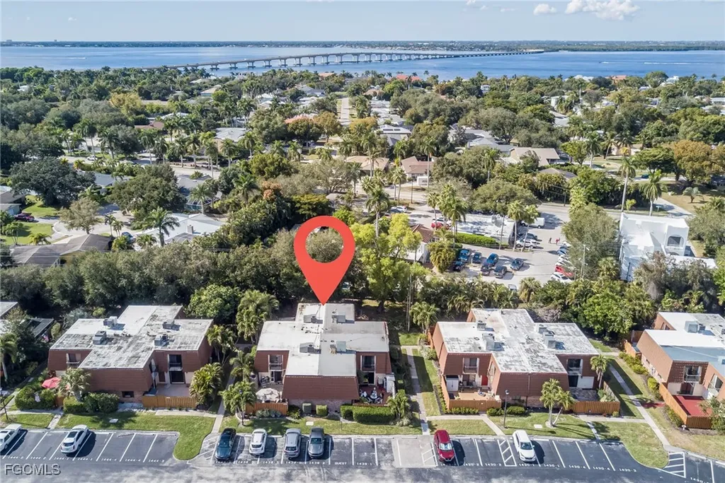 1438 Park Shore Circle Fort Myers FL 33901