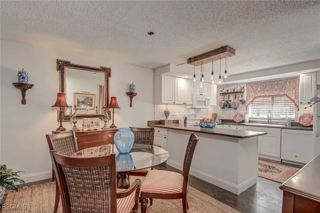 1438 Park Shore Circle Fort Myers FL 33901
